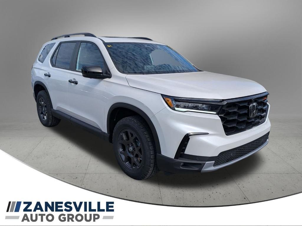 new 2025 Honda Pilot car, priced at $51,830