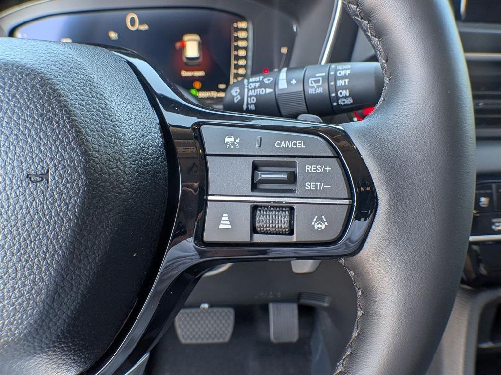 new 2025 Honda Pilot car, priced at $51,095