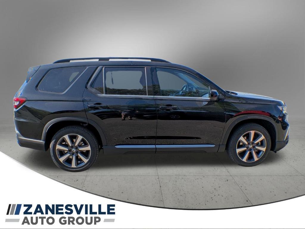 new 2025 Honda Pilot car, priced at $51,095