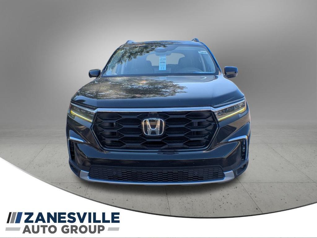new 2025 Honda Pilot car, priced at $51,095