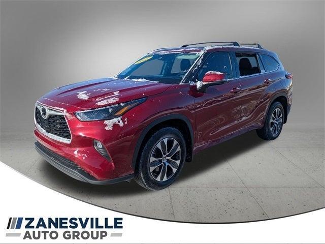 used 2022 Toyota Highlander car, priced at $36,488