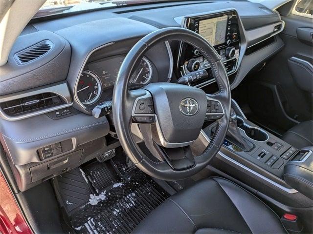 used 2022 Toyota Highlander car, priced at $36,488