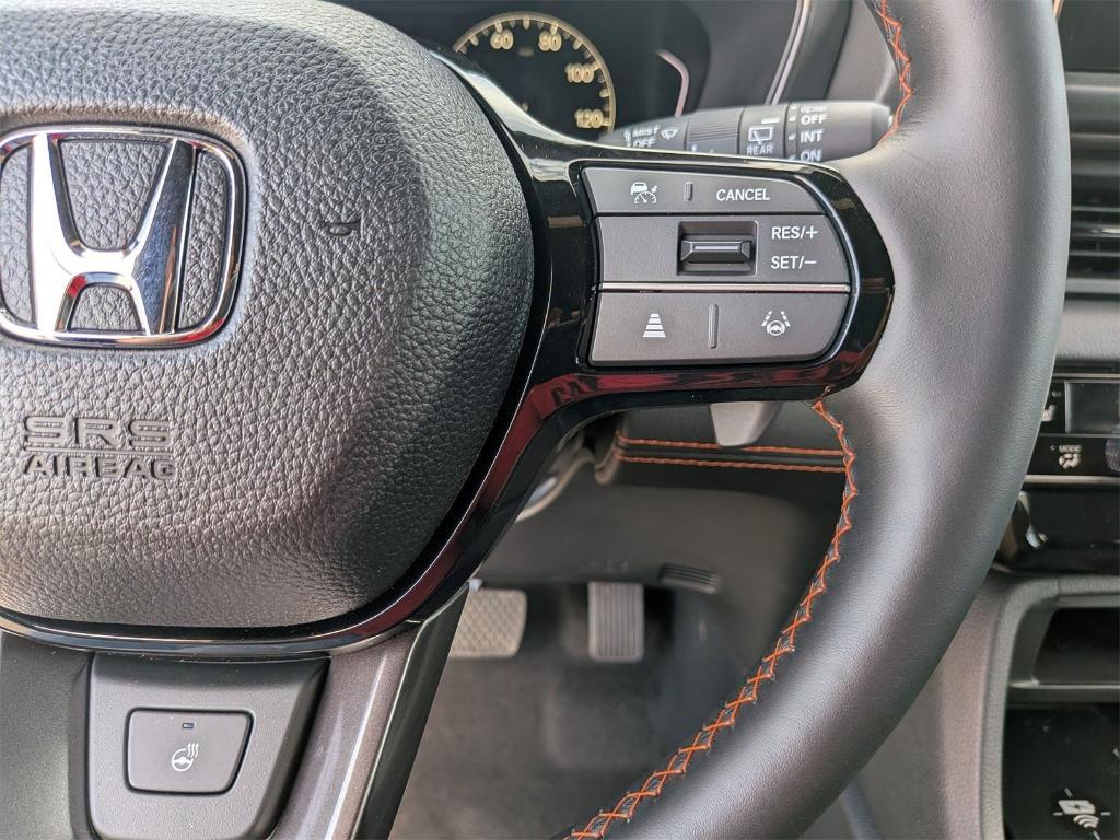 new 2025 Honda Pilot car, priced at $51,680