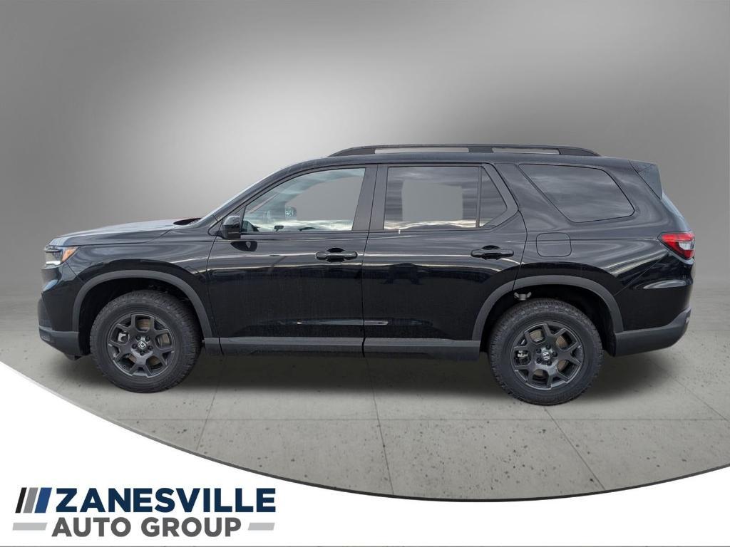 new 2025 Honda Pilot car, priced at $51,680