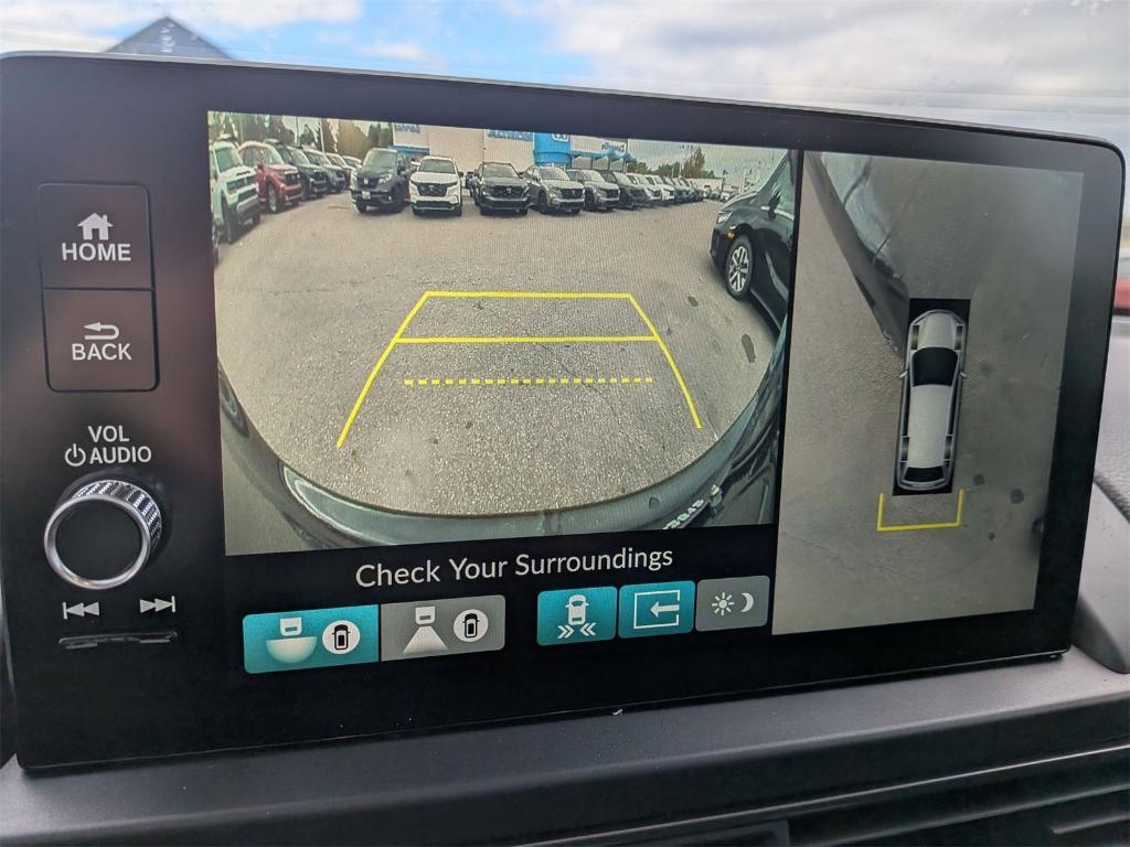 new 2025 Honda Pilot car, priced at $51,680