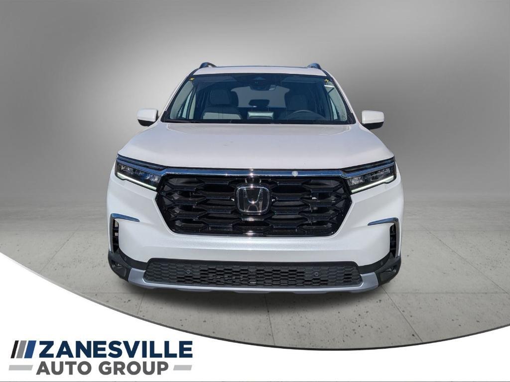 new 2025 Honda Pilot car, priced at $55,760