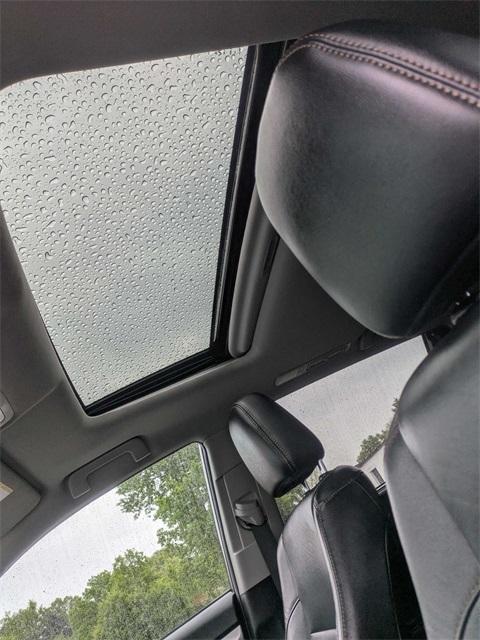 used 2019 Toyota Highlander car, priced at $27,998