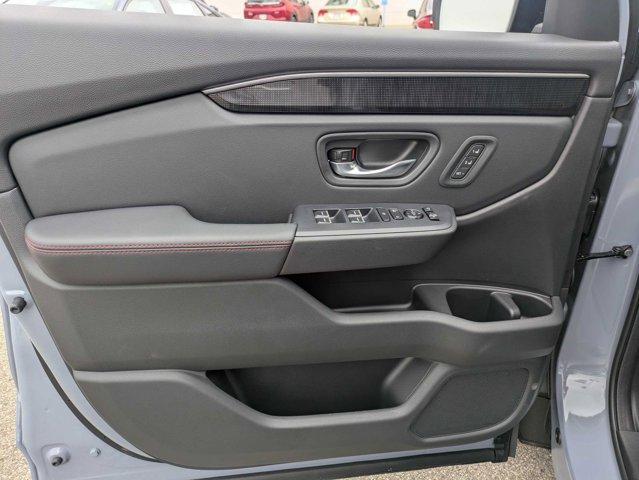 new 2025 Honda Pilot car, priced at $56,485