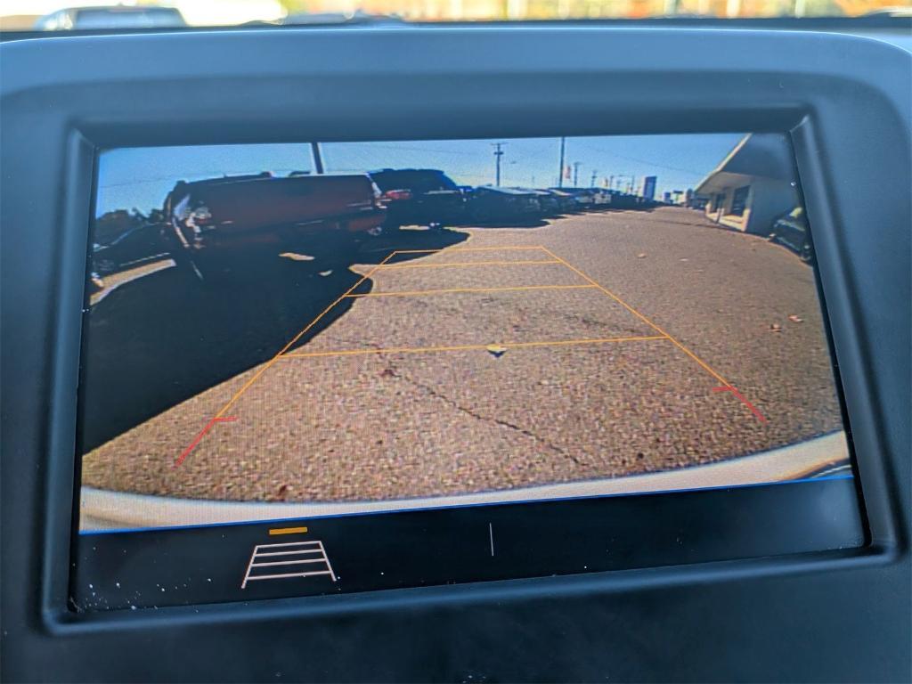 used 2021 Chevrolet Equinox car, priced at $18,999