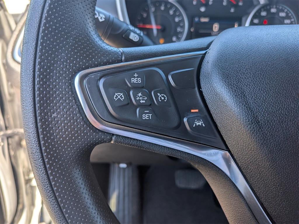 used 2021 Chevrolet Equinox car, priced at $18,999