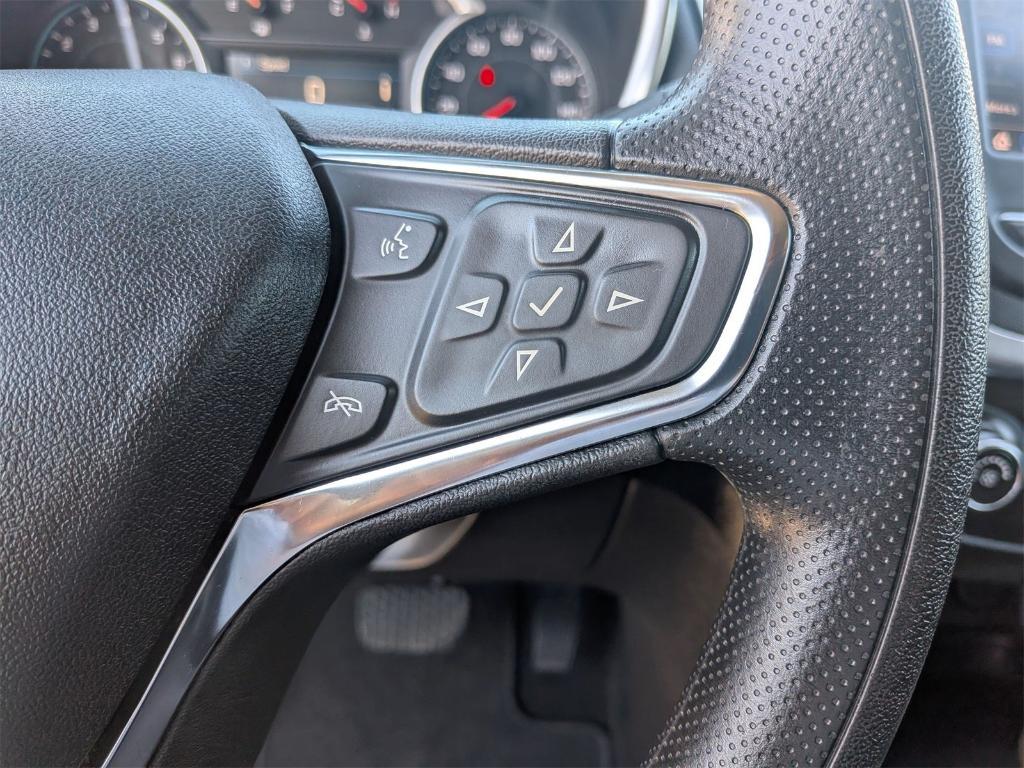 used 2021 Chevrolet Equinox car, priced at $18,999