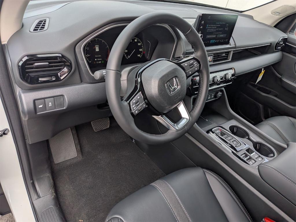 new 2025 Honda Pilot car, priced at $51,550