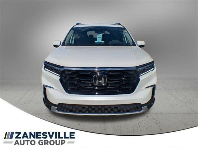 new 2025 Honda Pilot car, priced at $51,550