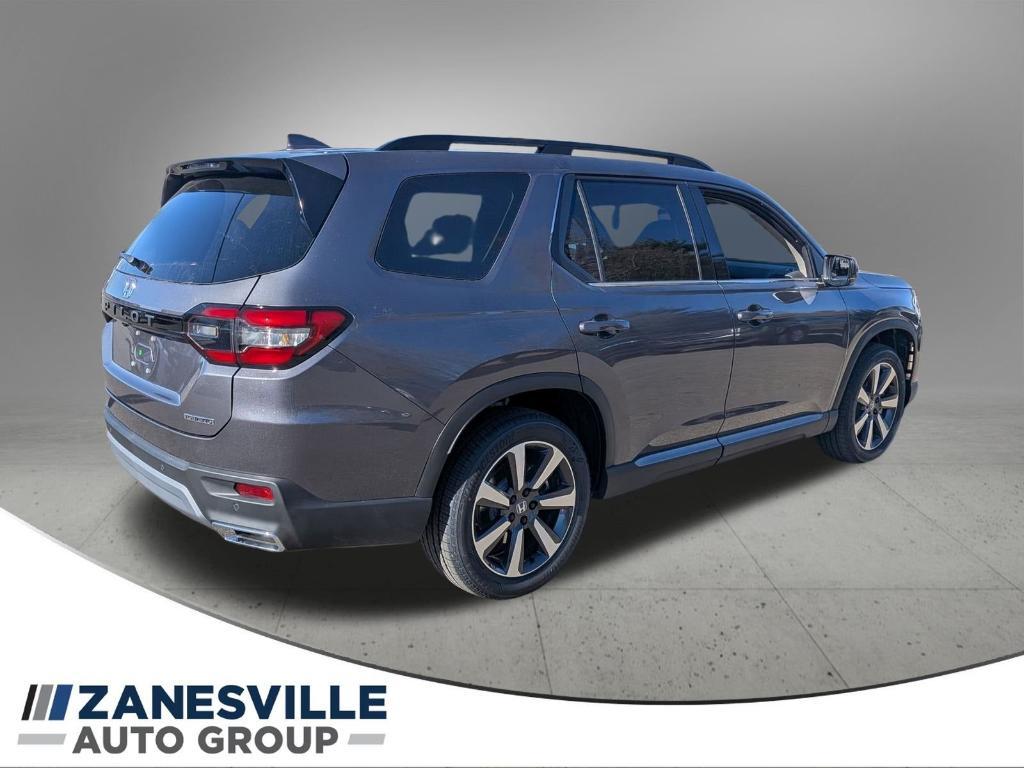 new 2025 Honda Pilot car, priced at $51,095