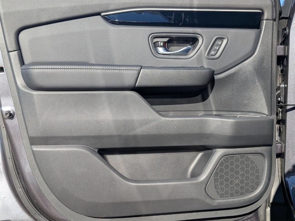 new 2025 Honda Pilot car, priced at $51,095