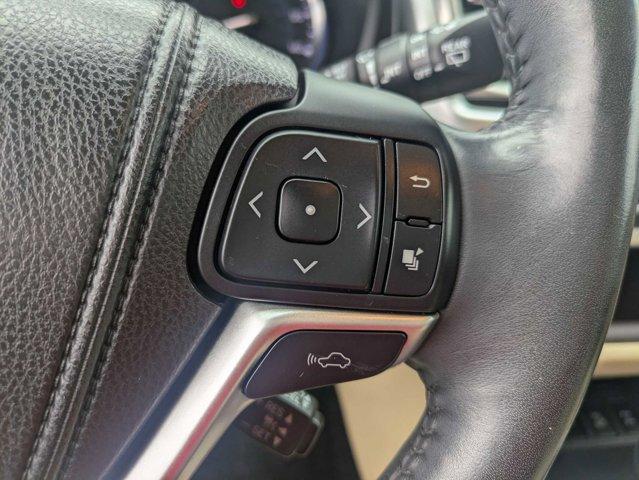used 2015 Toyota Highlander car, priced at $21,998