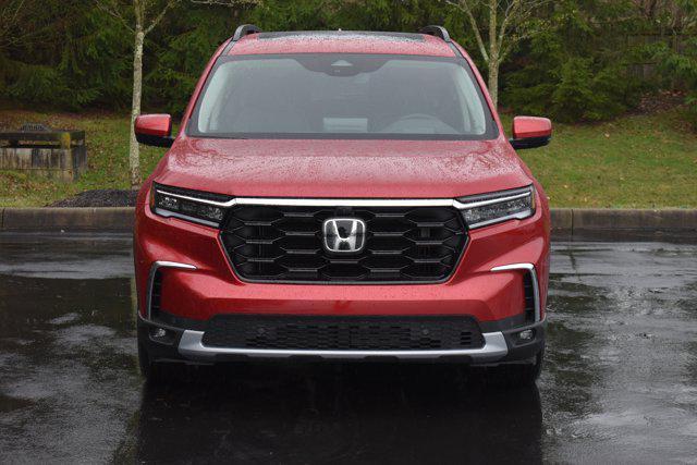 new 2025 Honda Pilot car, priced at $54,885