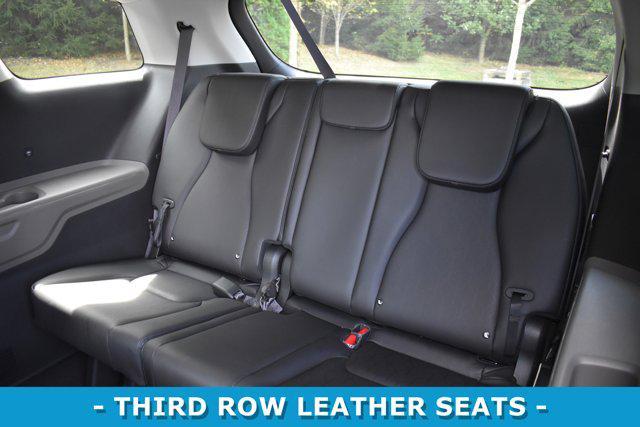 used 2025 Kia Carnival car, priced at $36,105