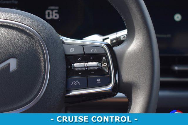 used 2025 Kia Carnival car, priced at $36,105