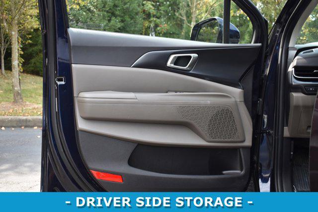 used 2025 Kia Carnival car, priced at $36,105