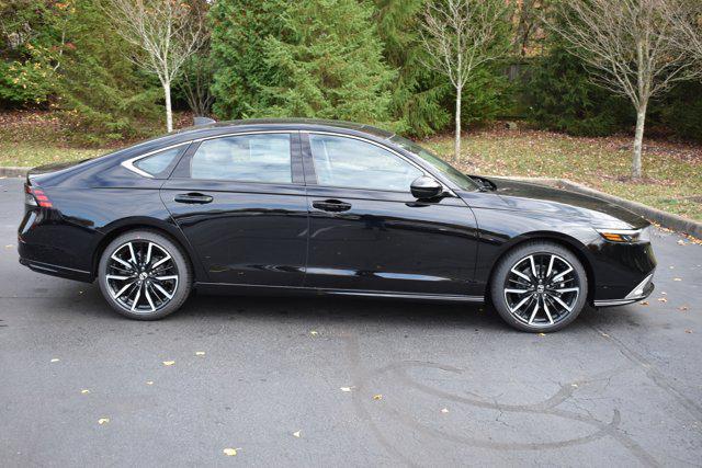 new 2025 Honda Accord Hybrid car, priced at $37,721