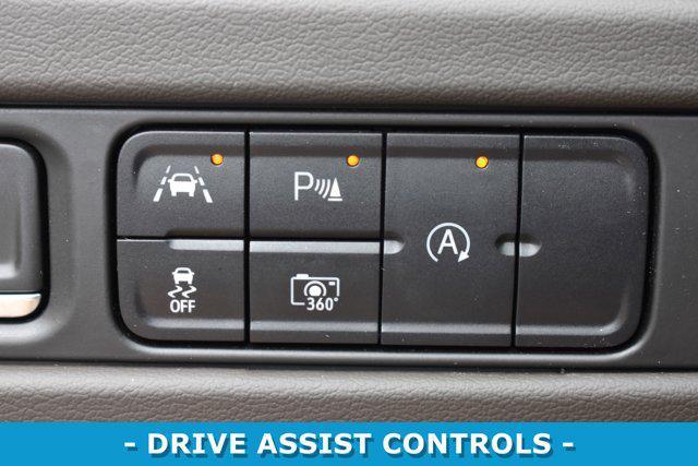 used 2023 GMC Yukon XL car, priced at $61,967