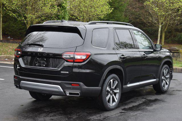 new 2025 Honda Pilot car, priced at $50,795