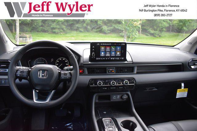 new 2025 Honda Pilot car, priced at $53,350