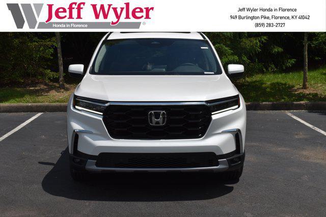 new 2025 Honda Pilot car, priced at $53,350