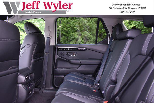 new 2025 Honda Pilot car, priced at $53,350