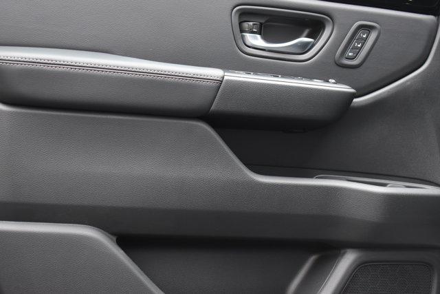 new 2025 Honda Pilot car, priced at $47,680