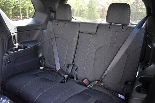 new 2025 Honda Pilot car, priced at $43,650