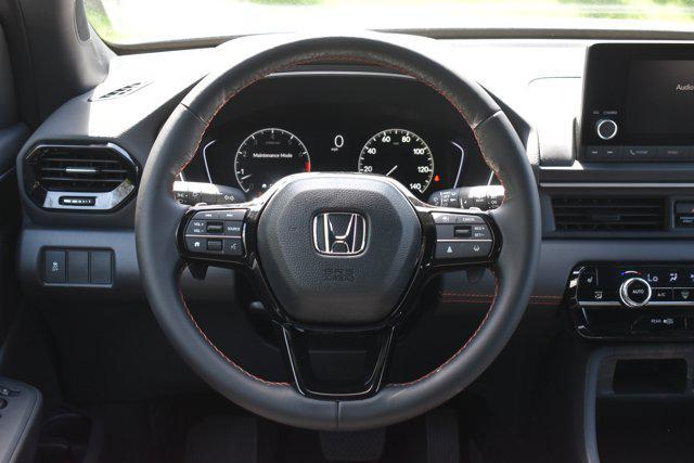 new 2025 Honda Pilot car, priced at $43,650