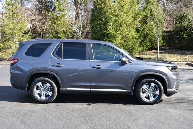 new 2025 Honda Pilot car, priced at $46,995