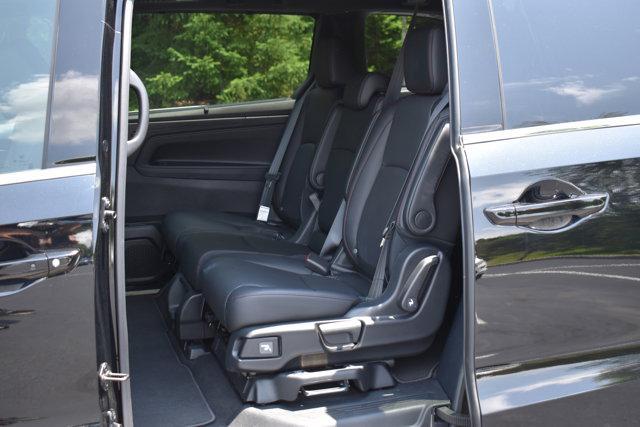 used 2025 Honda Odyssey car, priced at $44,986