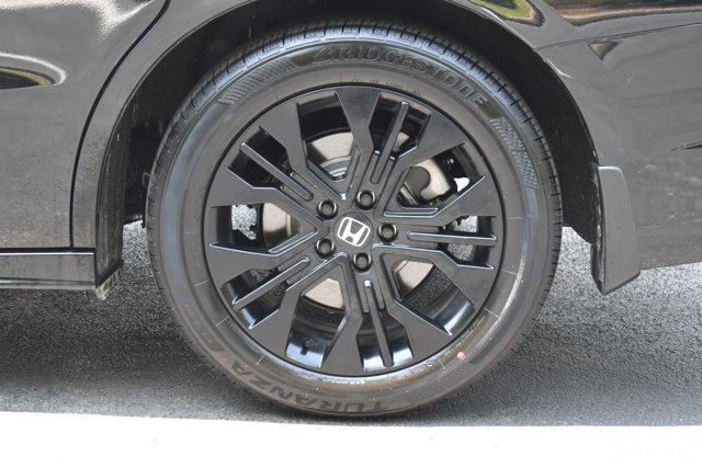 used 2025 Honda Odyssey car, priced at $44,986