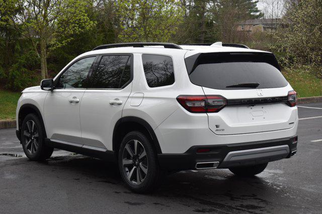 new 2025 Honda Pilot car, priced at $47,758