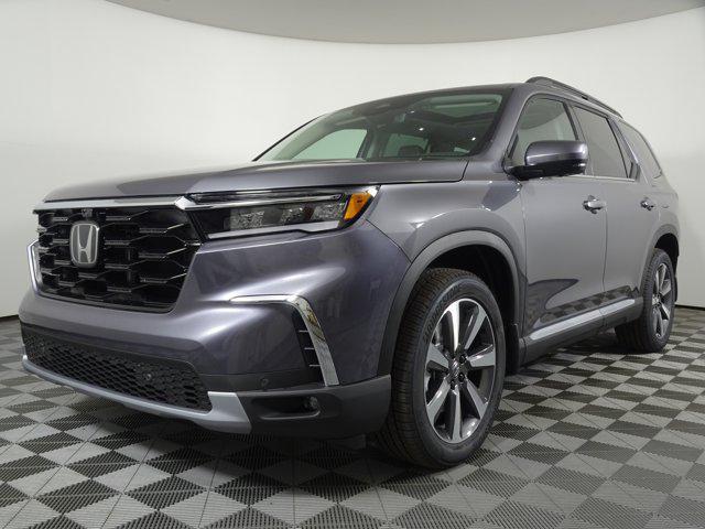 new 2025 Honda Pilot car, priced at $54,475