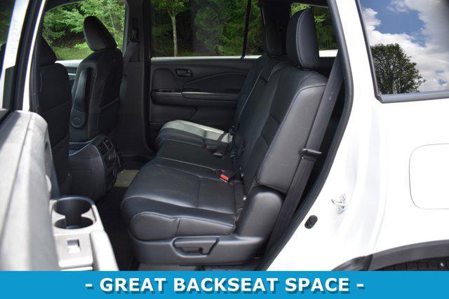 used 2022 Honda Passport car, priced at $31,031