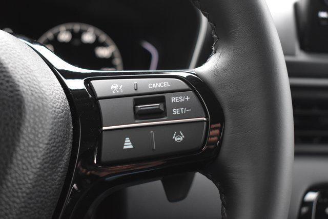 new 2025 Honda Pilot car, priced at $45,422