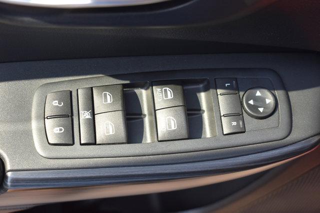 used 2015 Jeep Cherokee car, priced at $13,276