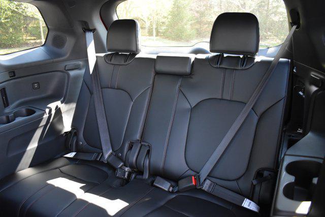 new 2025 Honda Pilot car, priced at $52,674
