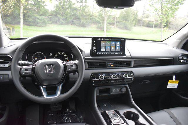 new 2025 Honda Pilot car, priced at $47,780