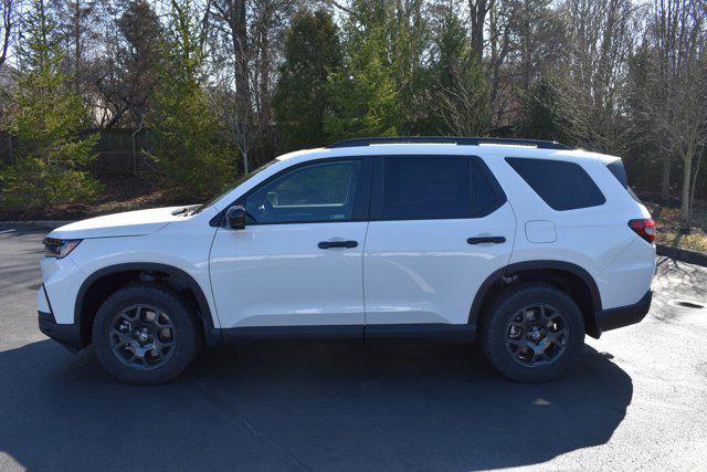 new 2025 Honda Pilot car, priced at $51,205