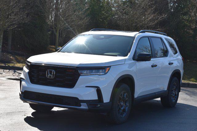 new 2025 Honda Pilot car, priced at $51,205