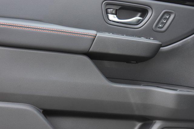 new 2025 Honda Pilot car, priced at $50,595