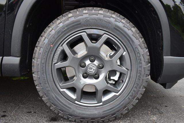 new 2025 Honda Pilot car, priced at $50,595