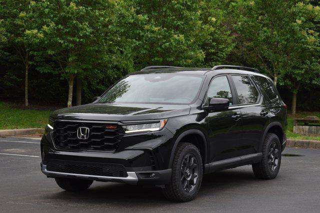 new 2025 Honda Pilot car, priced at $50,595