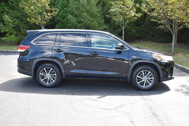 used 2018 Toyota Highlander car, priced at $19,847