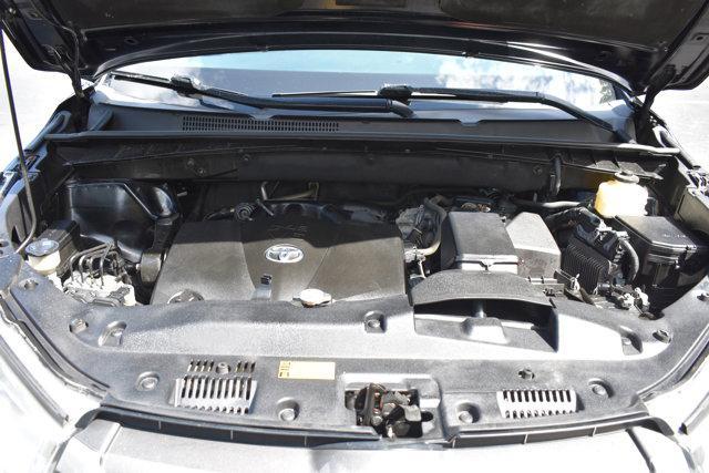 used 2018 Toyota Highlander car, priced at $19,847